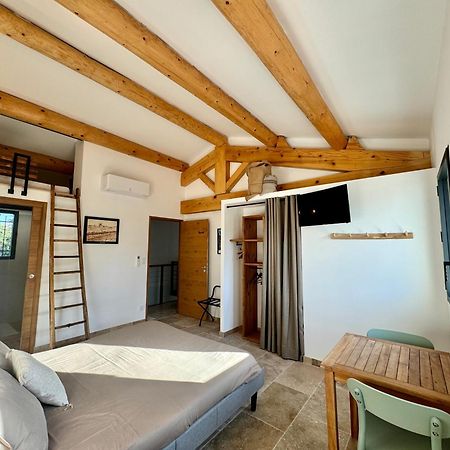 Mas Campau Bed and Breakfast Fontvieille Buitenkant foto